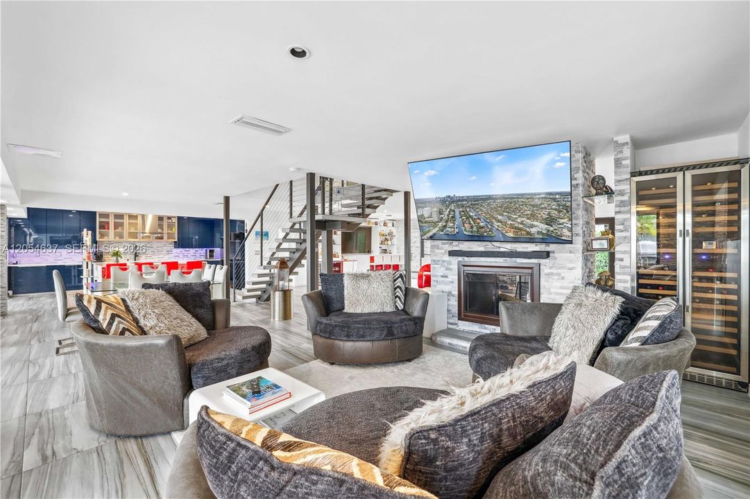 В аренду: $22,900 (5 спален, 5 ванн, 4022 Квадратных фут)