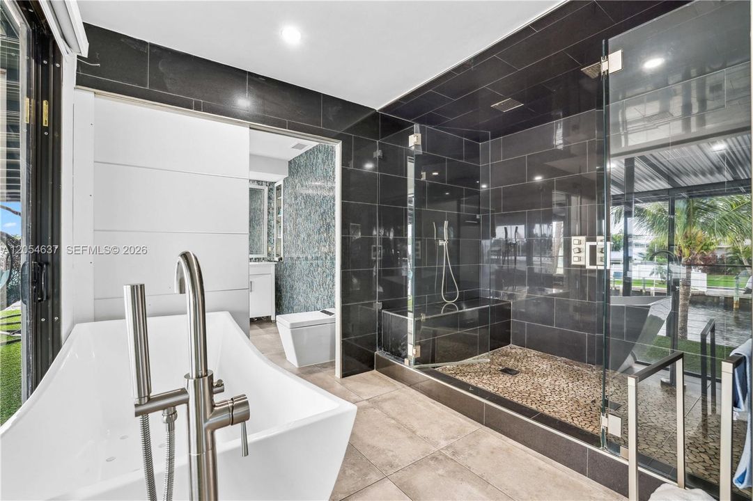 В аренду: $22,900 (5 спален, 5 ванн, 4022 Квадратных фут)