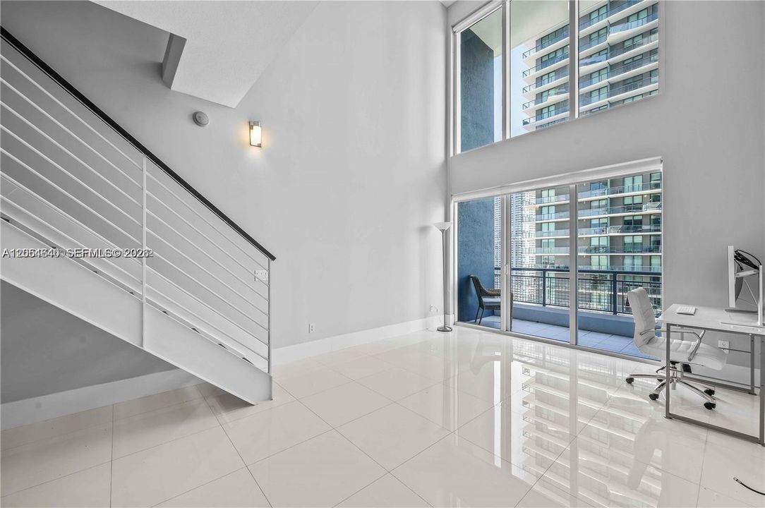For Sale: $565,000 (2 beds, 2 baths, 1151 Square Feet)