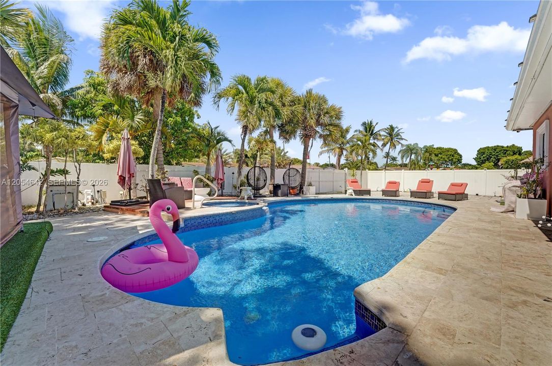 For Sale: $1,250,000 (3 beds, 3 baths, 1857 Square Feet)