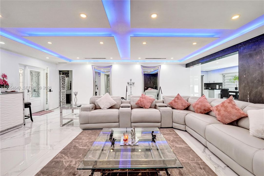 For Sale: $1,250,000 (3 beds, 3 baths, 1857 Square Feet)