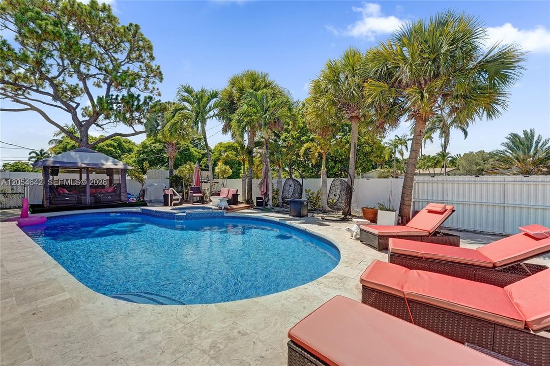 For Sale: $1,250,000 (3 beds, 3 baths, 1857 Square Feet)