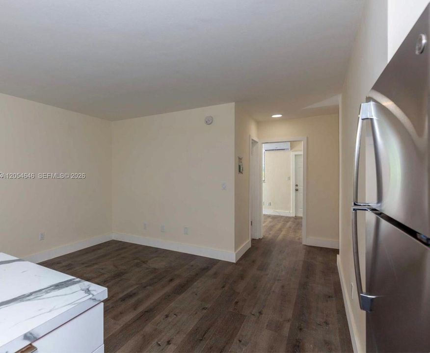 В аренду: $1,900 (1 спален, 1 ванн, 478 Квадратных фут)