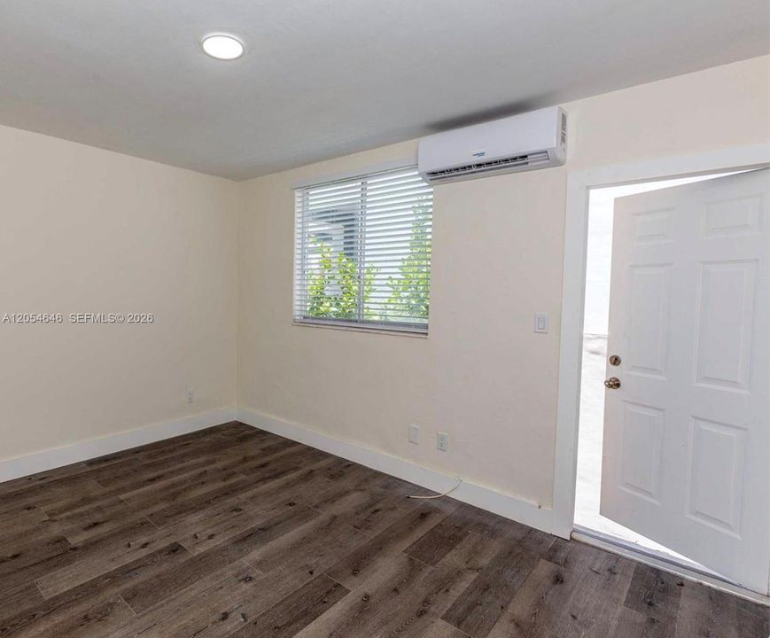 В аренду: $1,900 (1 спален, 1 ванн, 478 Квадратных фут)