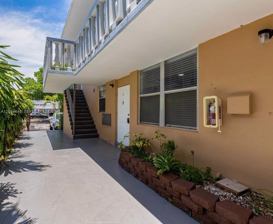 В аренду: $1,900 (1 спален, 1 ванн, 478 Квадратных фут)