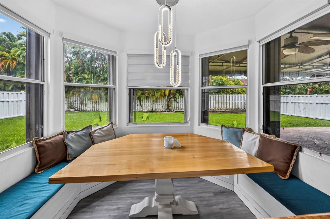 16 Dining room 01