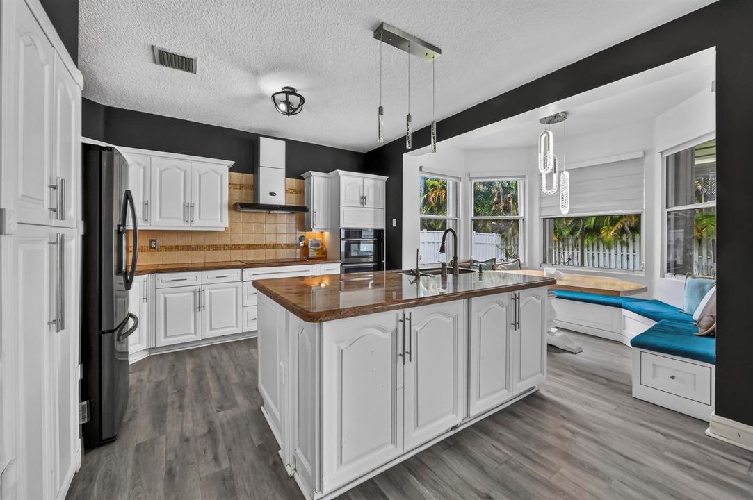 13 Kitchen 02
