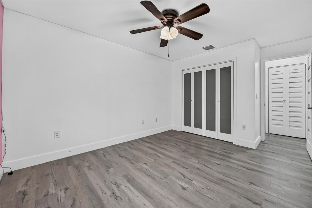 23 Bedroom 03