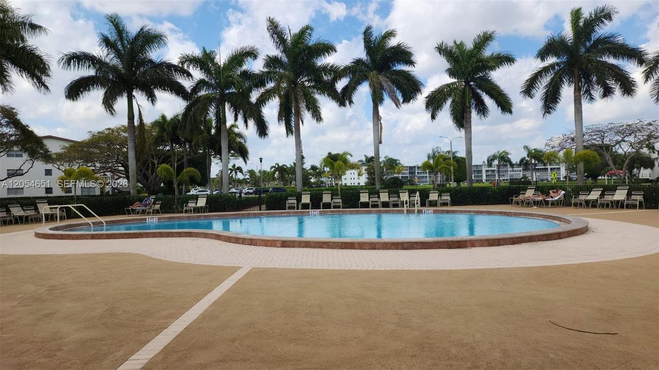 En Venta: $144,900 (2 camas, 2 baños, 819 Pies cuadrados)