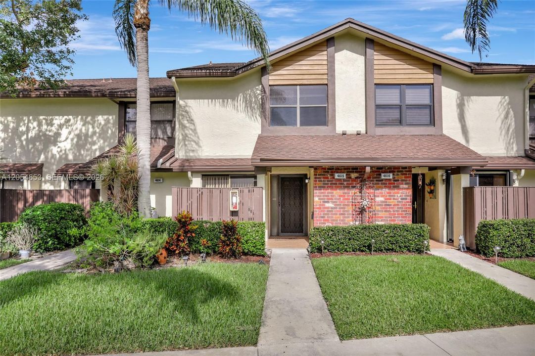 For Rent: $2,550 (2 beds, 2 baths, 1244 Square Feet)