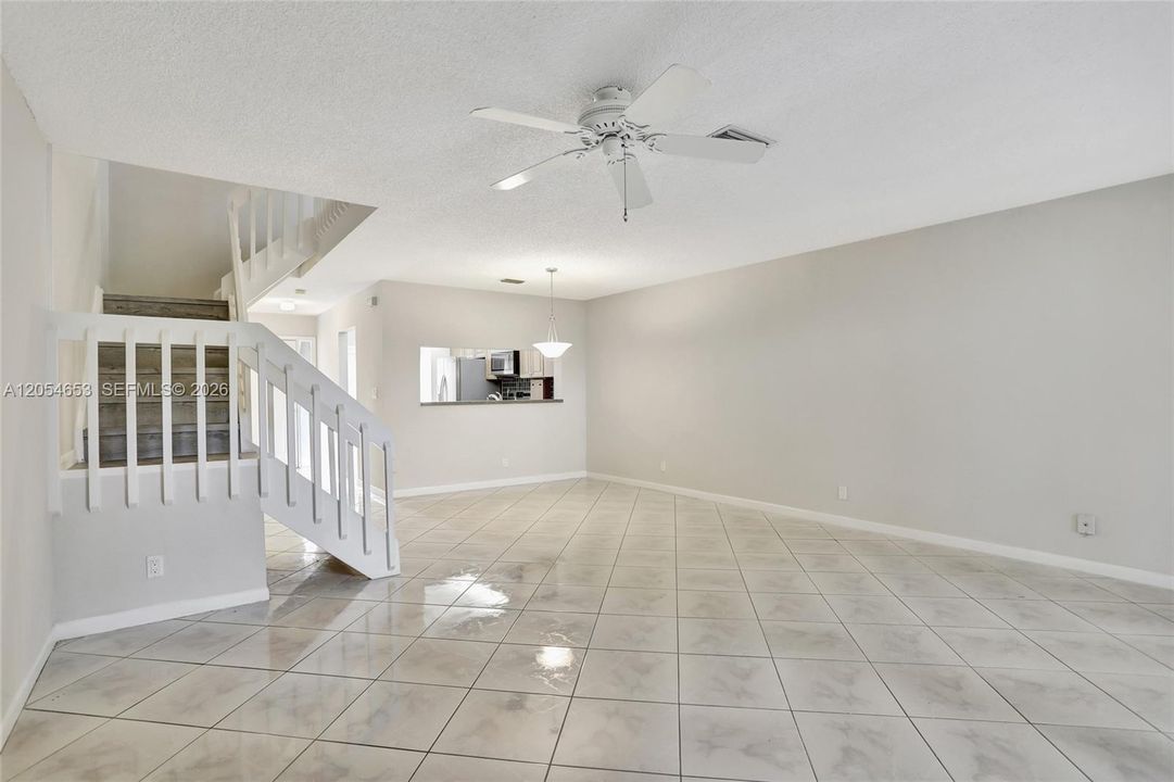 For Rent: $2,550 (2 beds, 2 baths, 1244 Square Feet)
