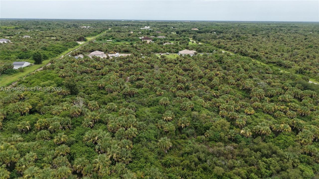En Venta: $300,000 (2.73 acres)