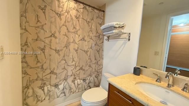 For Sale: $325,000 (0 beds, 1 baths, 567 Square Feet)