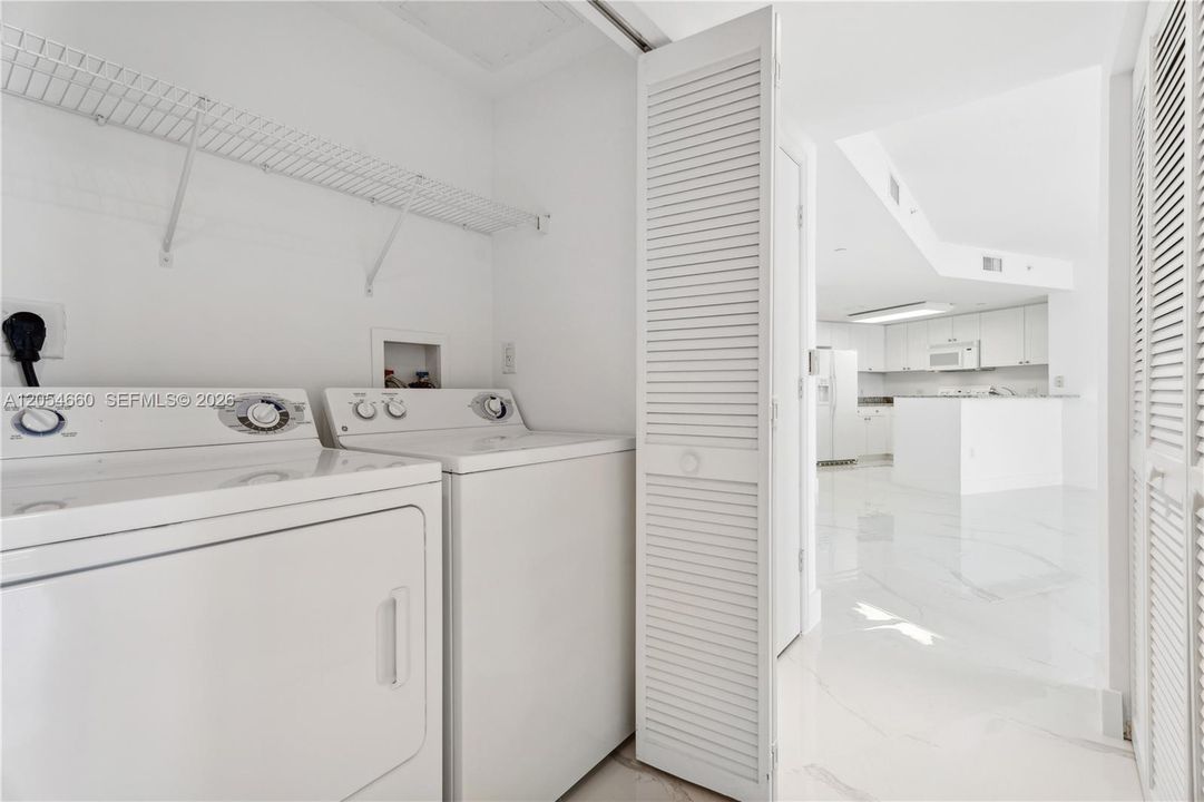 En Venta: $425,000 (1 camas, 1 baños, 860 Pies cuadrados)