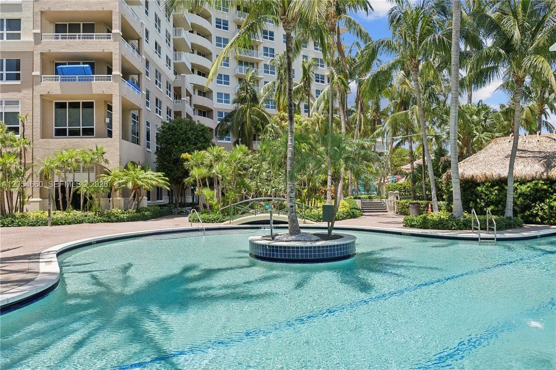 En Venta: $425,000 (1 camas, 1 baños, 860 Pies cuadrados)