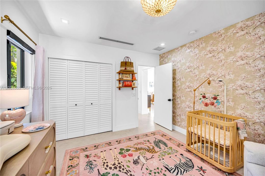 For Sale: $2,490,000 (4 beds, 4 baths, 2019 Square Feet)
