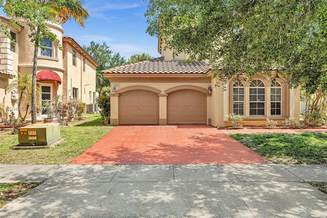 For Rent: $5,000 (4 beds, 3 baths, 2878 Square Feet)