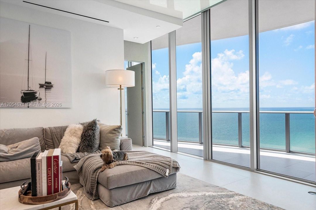 For Sale: $2,990,000 (2 beds, 2 baths, 2300 Square Feet)
