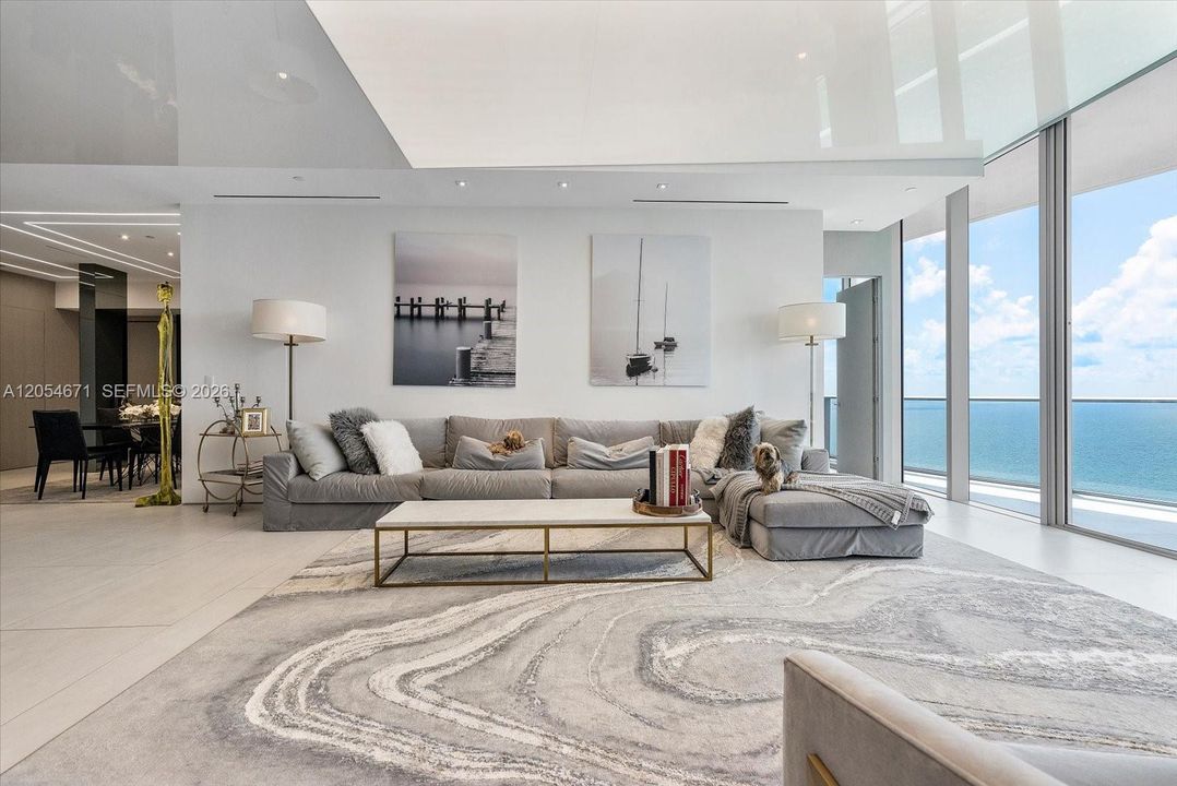For Sale: $2,990,000 (2 beds, 2 baths, 2300 Square Feet)
