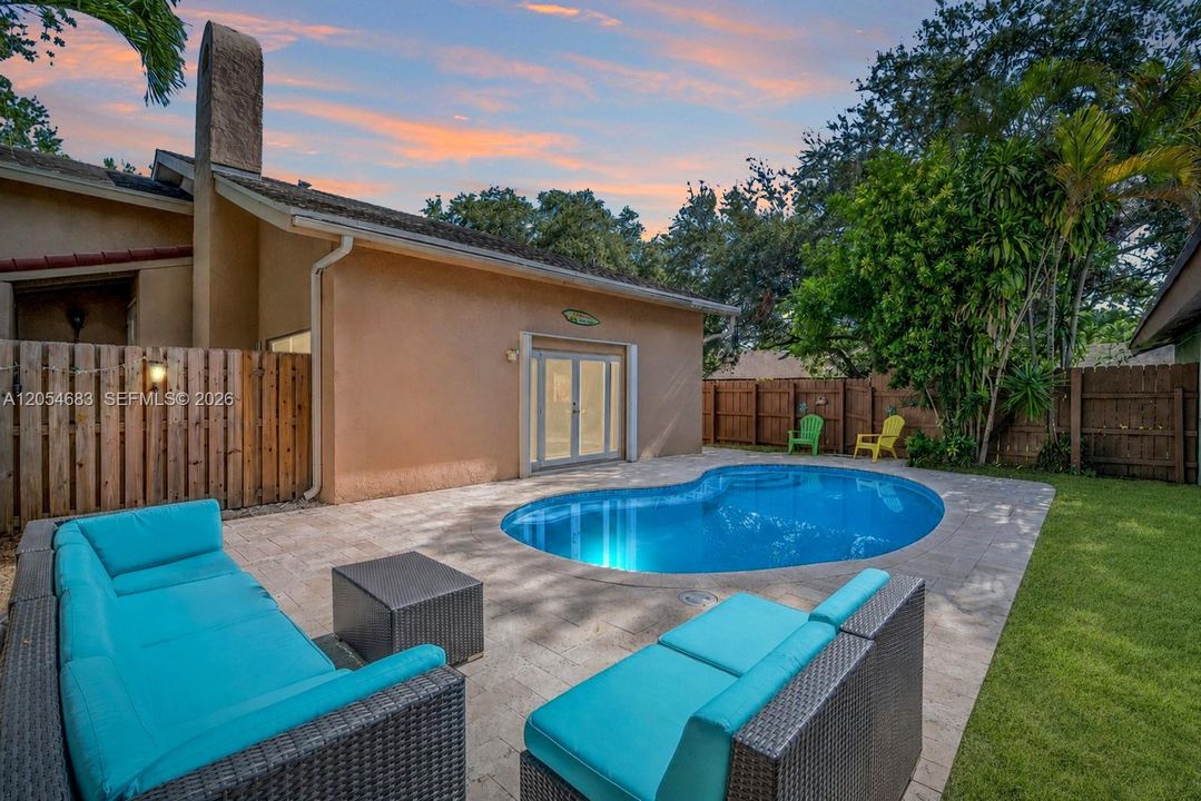 En Venta: $798,000 (4 camas, 3 baños, 2134 Pies cuadrados)