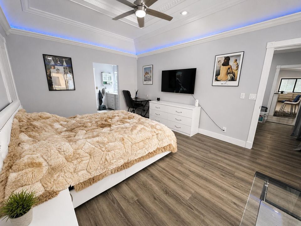6995 Main Room2