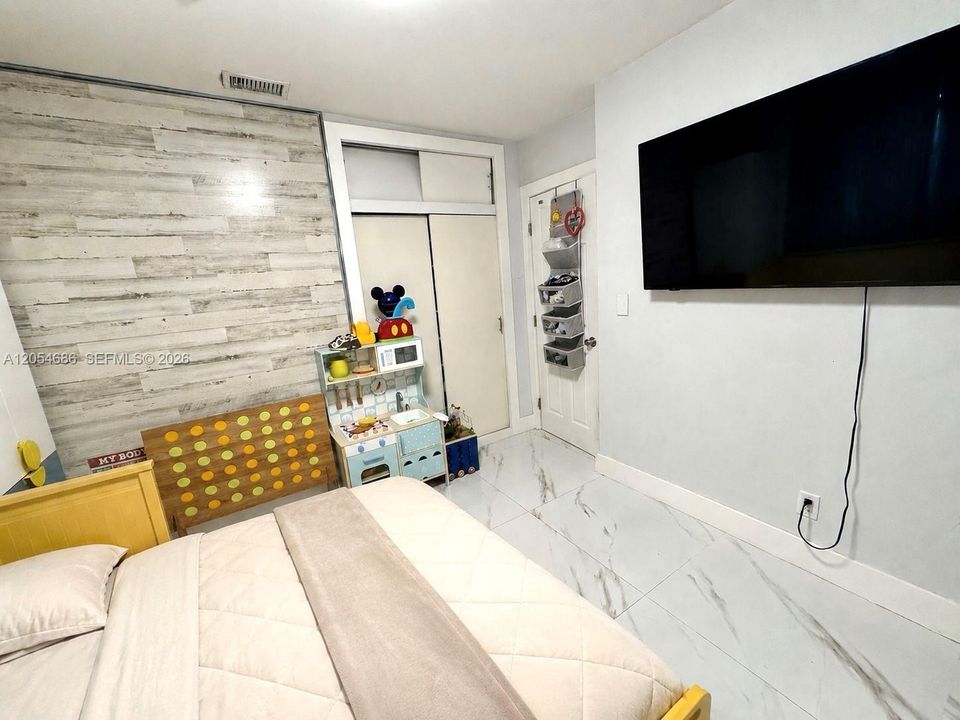 В аренду: $5,700 (3 спален, 2 ванн, 1578 Квадратных фут)