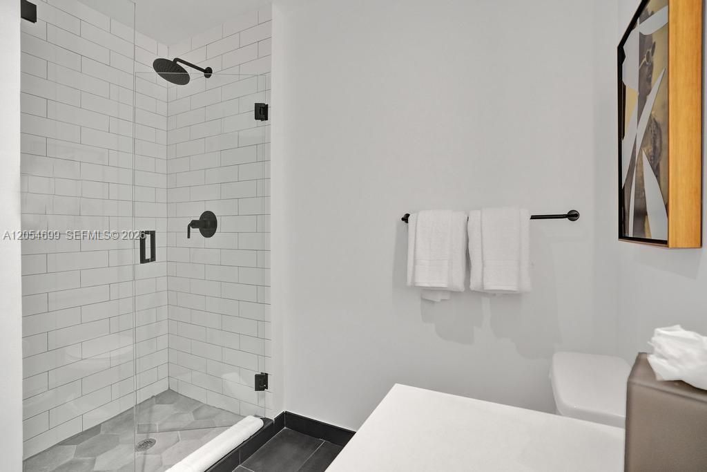 For Sale: $600,000 (0 beds, 1 baths, 357 Square Feet)