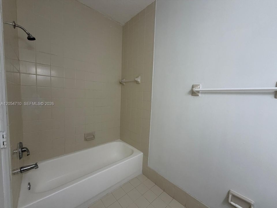 На продажу: $379,000 (3 спален, 2 ванн, 1340 Квадратных фут)