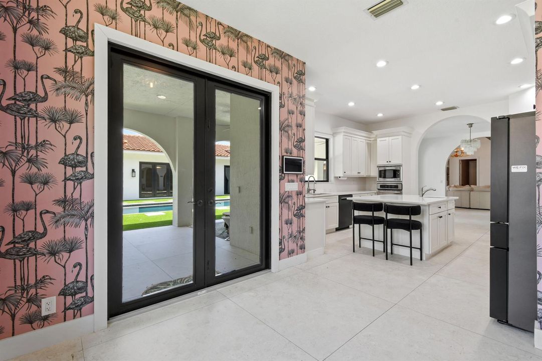 Breakfast Room