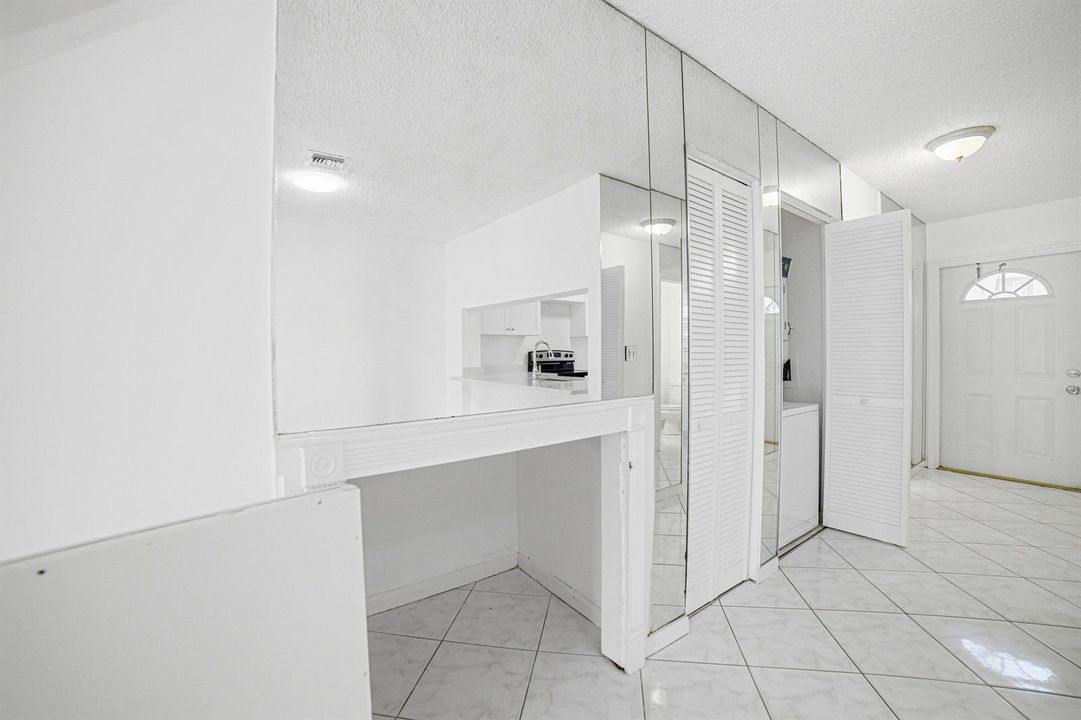 Livingroom-Storage