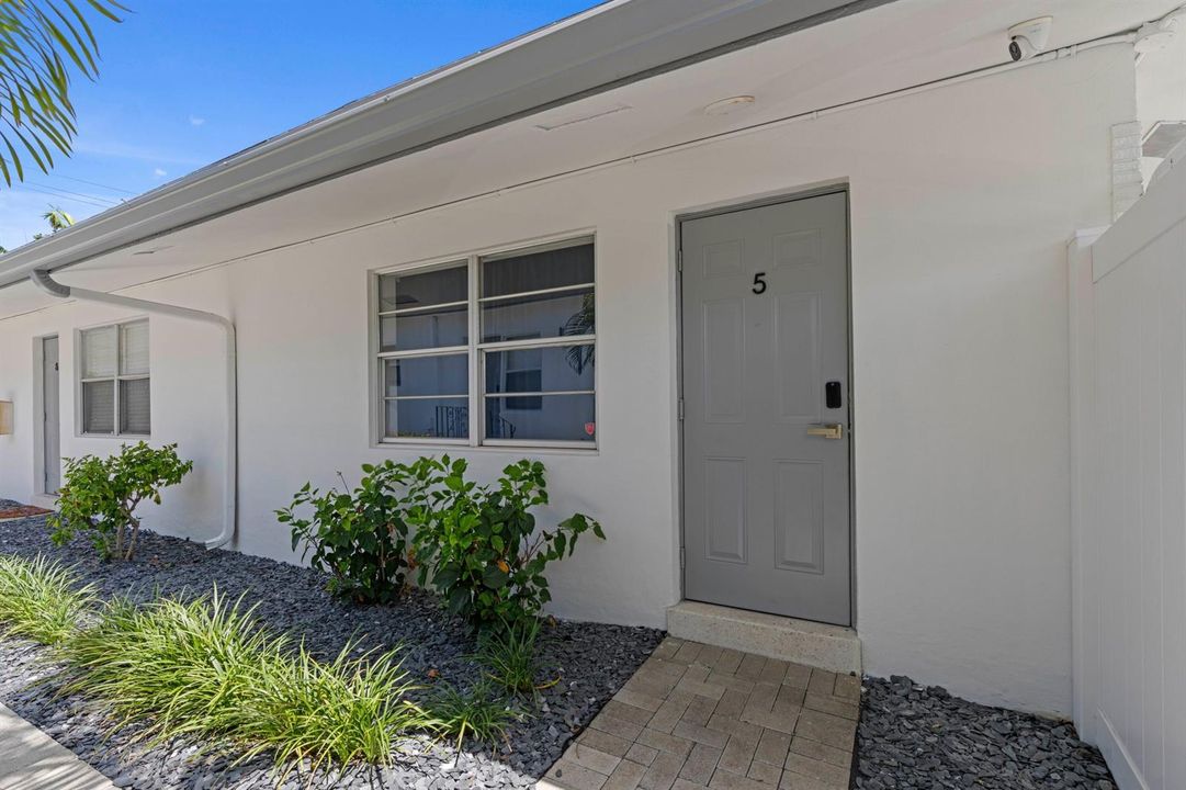 UNIT ENTRANCE
