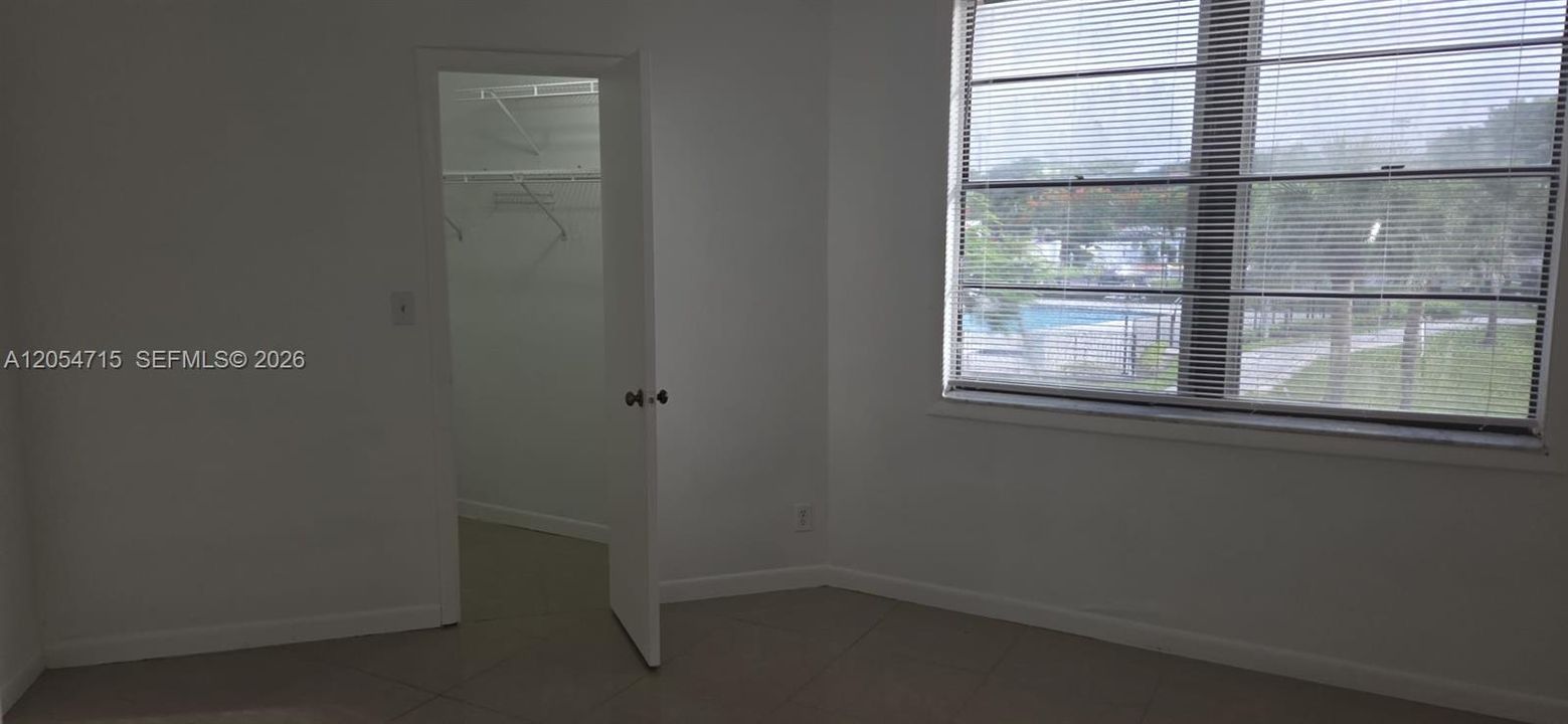 For Rent: $1,800 (2 beds, 2 baths, 890 Square Feet)