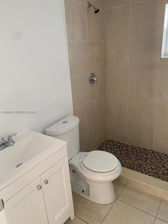 В аренду: $3,200 (4 спален, 2 ванн, 2816 Квадратных фут)