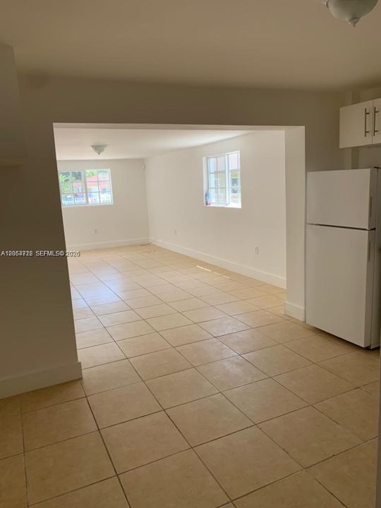 В аренду: $3,200 (4 спален, 2 ванн, 2816 Квадратных фут)