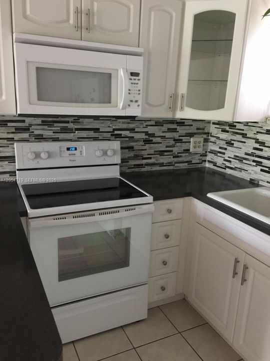 En Renta: $2,300 (2 camas, 2 baños, 1036 Pies cuadrados)