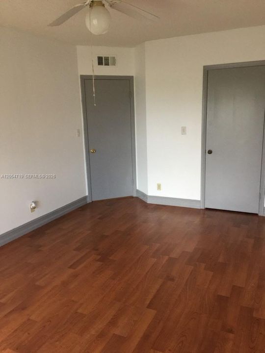 En Renta: $2,300 (2 camas, 2 baños, 1036 Pies cuadrados)