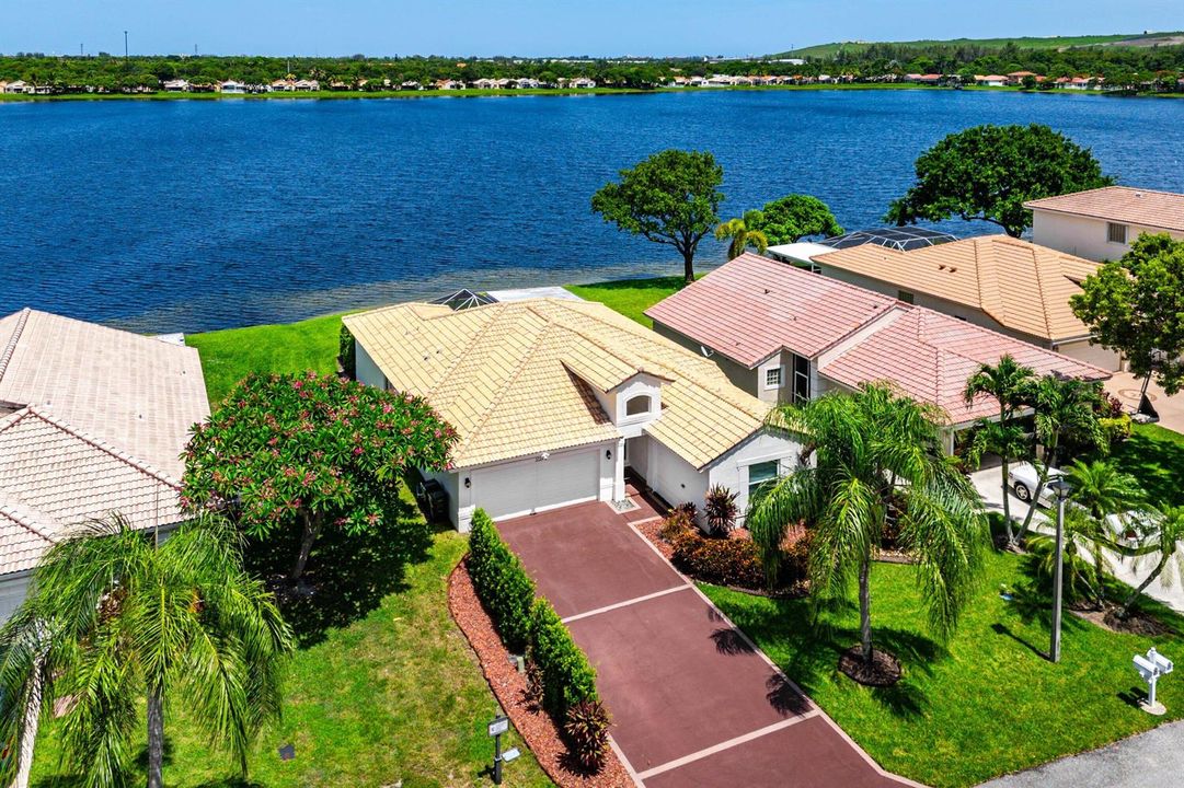 045-3724CocoLakeDrive-CoconutCreek-FL-33