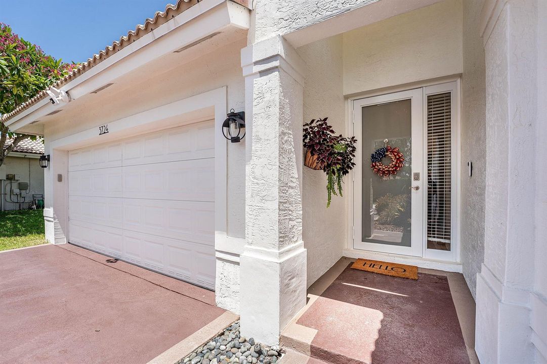 005-3724CocoLakeDrive-CoconutCreek-FL-33