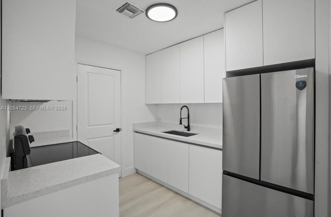 En Venta: $635,000 (0 camas, 0 baños, 1454 Pies cuadrados)