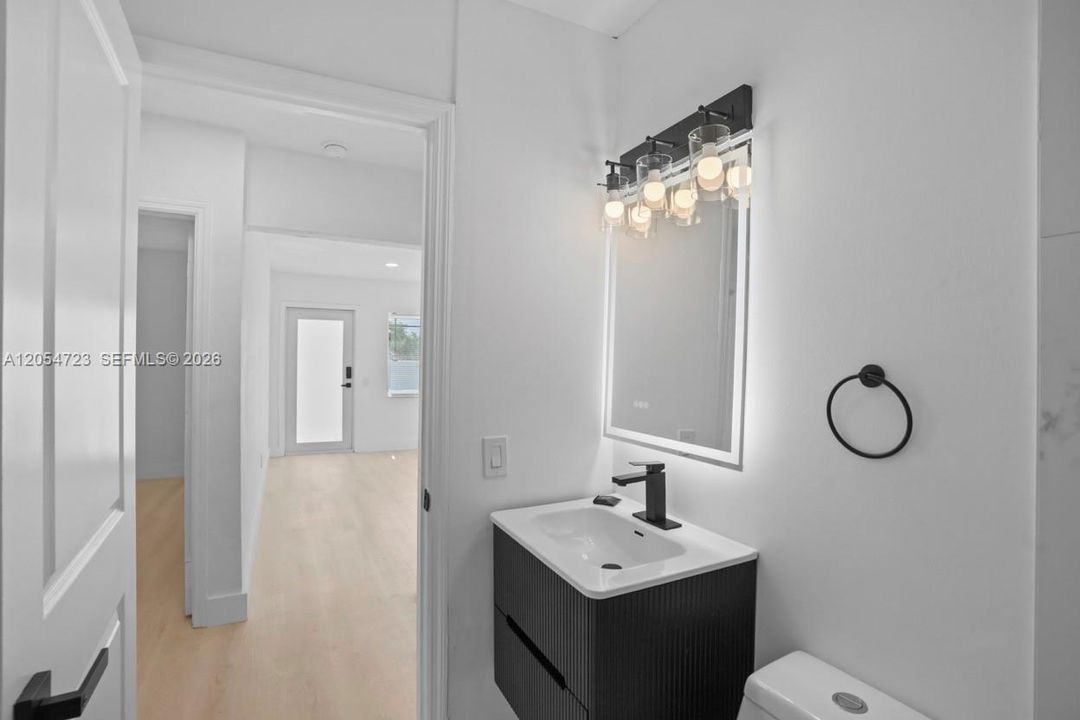 En Venta: $635,000 (0 camas, 0 baños, 1454 Pies cuadrados)