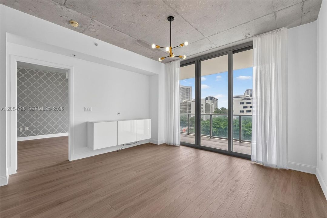 На продажу: $439,000 (1 спален, 1 ванн, 736 Квадратных фут)