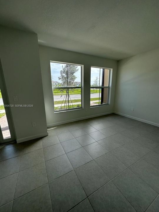 En Renta: $2,600 (3 camas, 2 baños, 1460 Pies cuadrados)