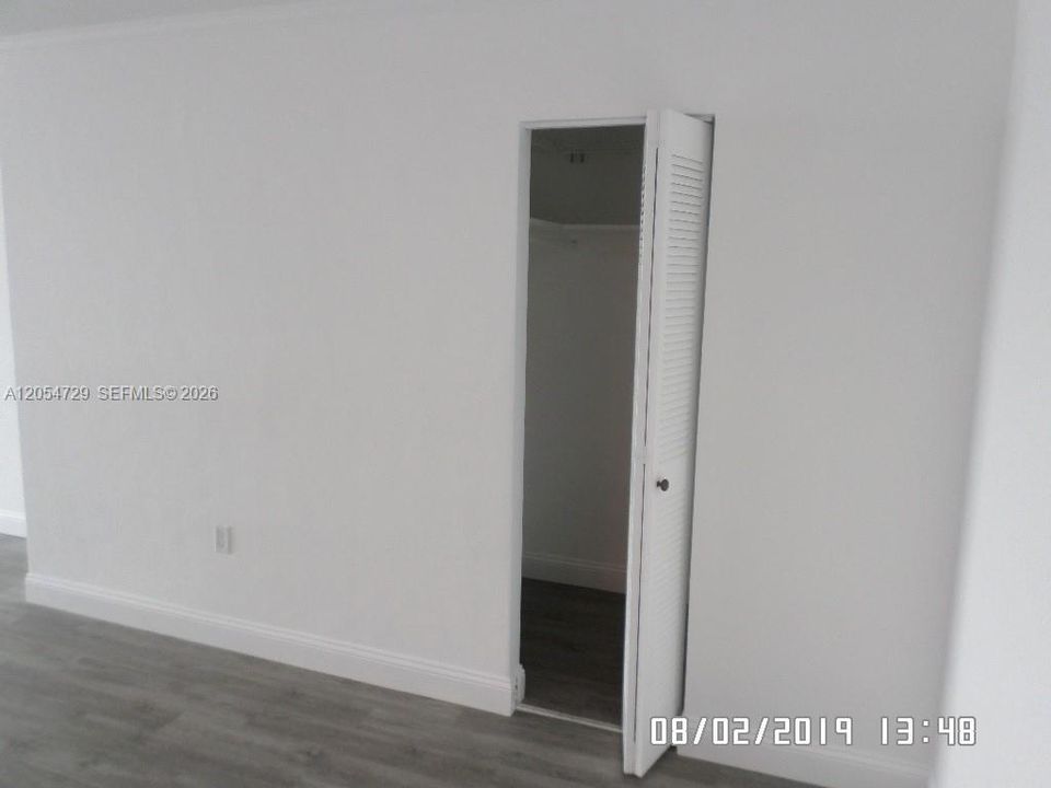 1865 79 ST CAUSEWAY # 6J NORTH BAY