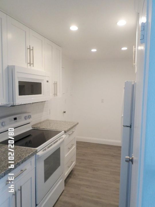 1865 79 ST CAUSEWAY # 6J NORTH BAY