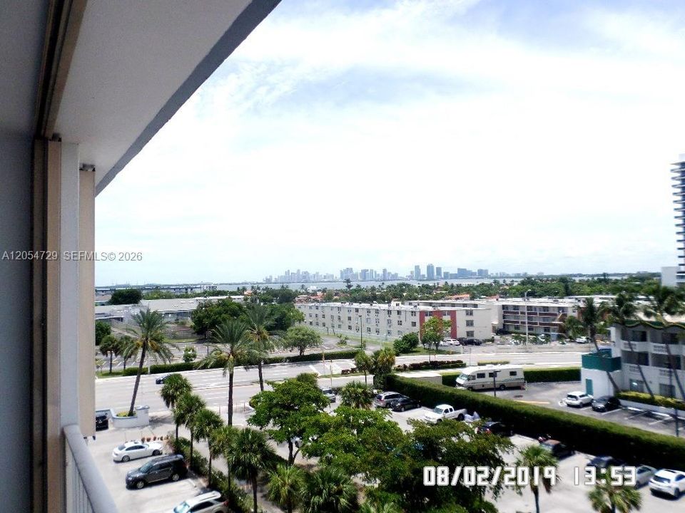 1865 79 ST CAUSEWAY # 6J NORTH BAY VILLAGE FL 33141