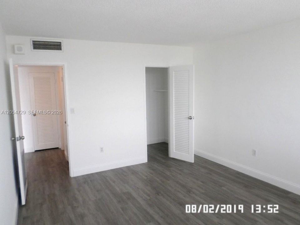 1865 79 ST CAUSEWAY # 6J NORTH BAY