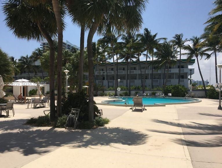 1865 79 ST CAUSEWAY  NORTH BAY VILLAGE FL 33141