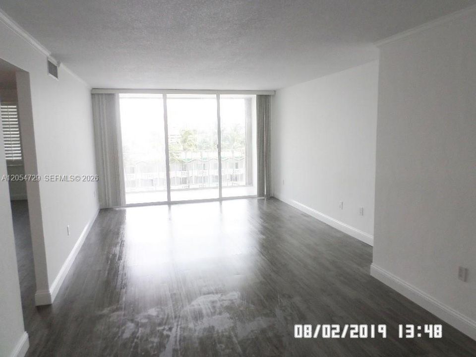 1865 79 ST CAUSEWAY # 6J NORTH BAY