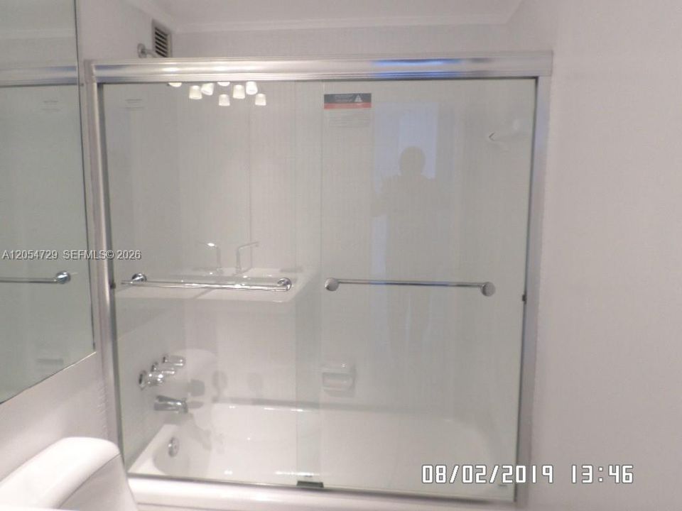1865 79 ST CAUSEWAY # 6J NORTH BAY