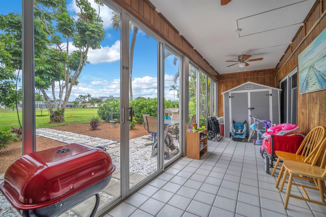 3119 N Palm Aire Patio